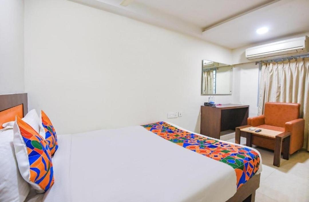 Hotel Leela Grand Inn Vijayawada Exterior photo