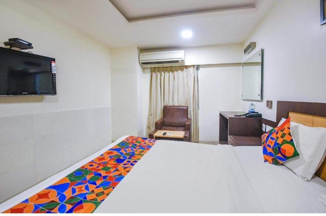 Hotel Leela Grand Inn Vijayawada Exterior photo
