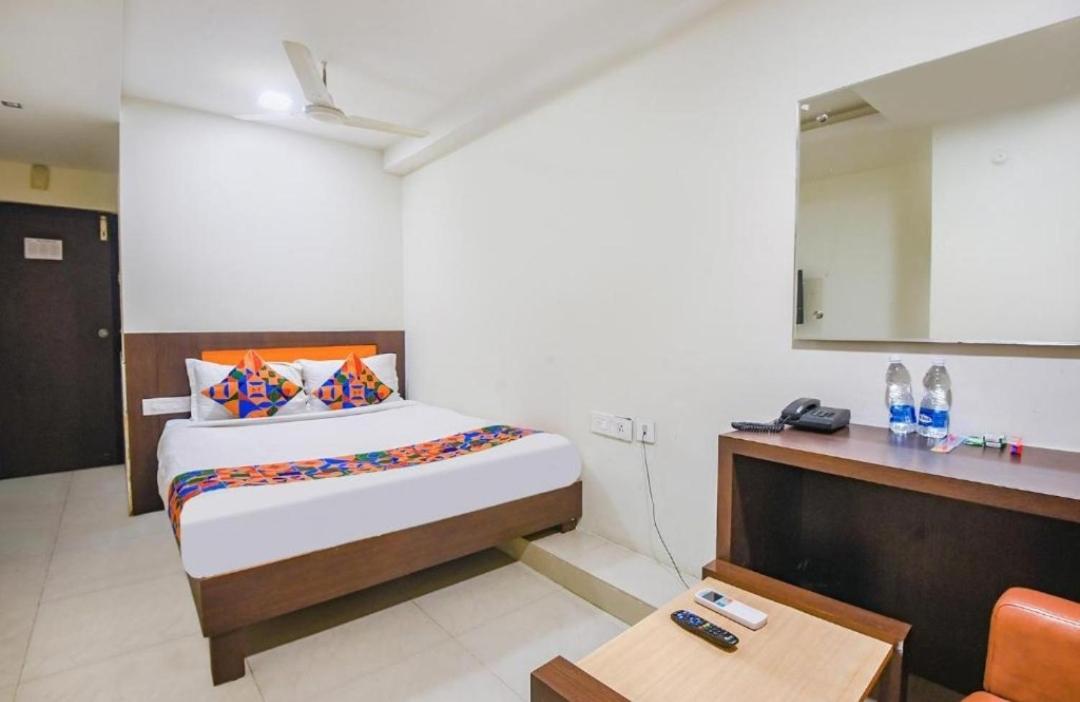 Hotel Leela Grand Inn Vijayawada Exterior photo